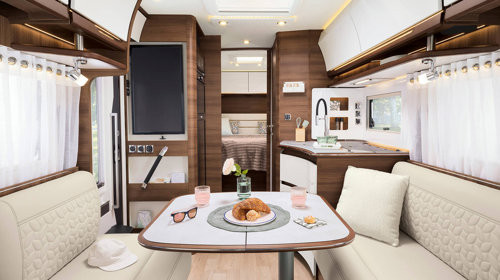 FOTO INTERNE RAPIDO Autocaravan i96M
