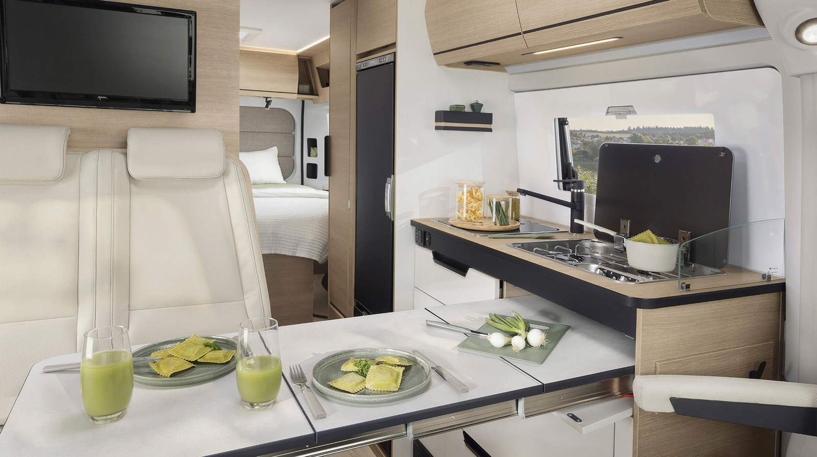 FOTO INTERNE RAPIDO Autocaravan V64