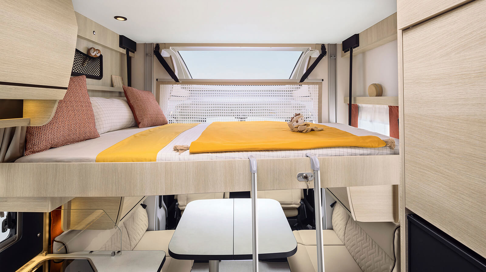 FOTO INTERNE RAPIDO Autocaravan 686F