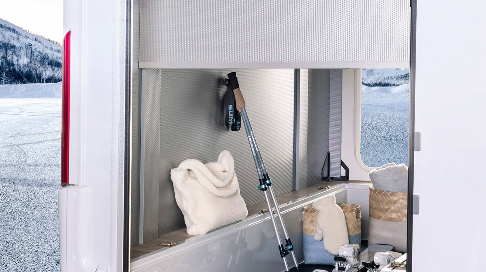 FOTO INTERNE RAPIDO Autocaravan 850F