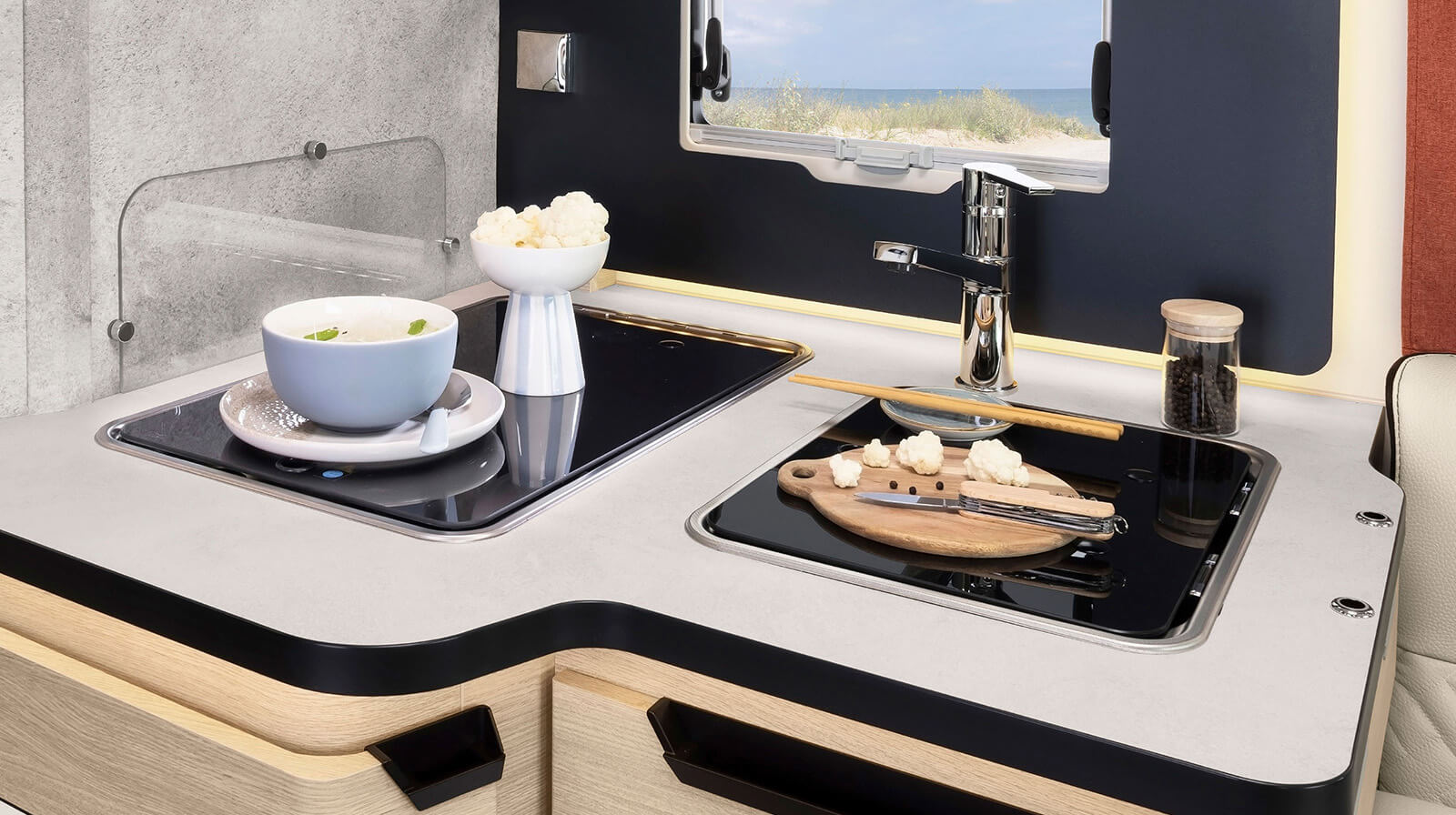 FOTO INTERNE RAPIDO Autocaravan C86i