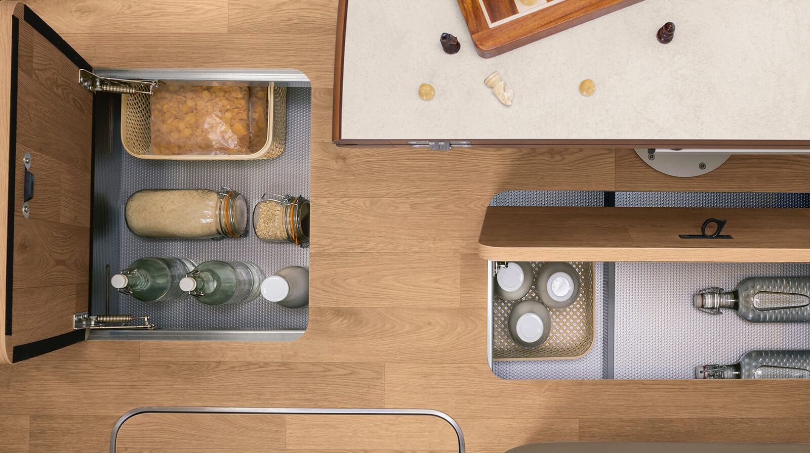 FOTO INTERNE RAPIDO Autocaravan i166M