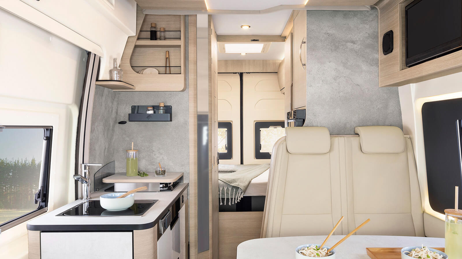 FOTO INTERNE RAPIDO Autocaravan V65 XL