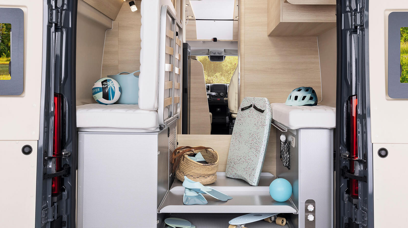 FOTO INTERNE RAPIDO Autocaravan V65 XL